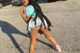 Sexy Carmel - Image 3